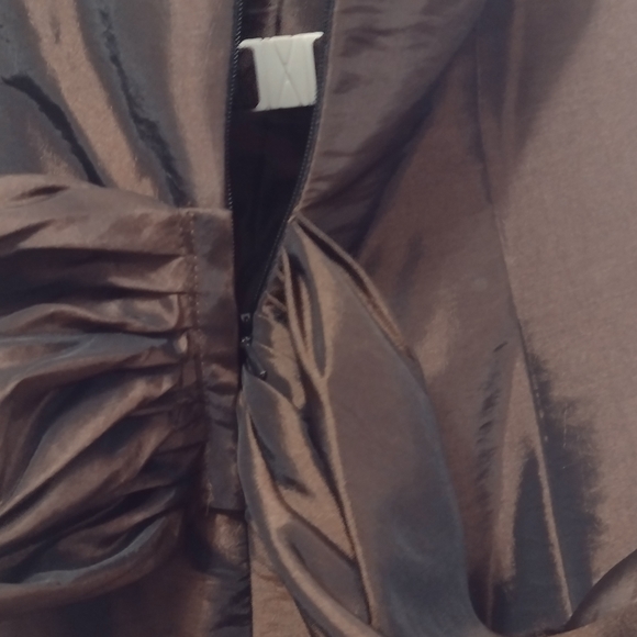 NEW Gorgeous Special Occasion/Grad Formal Dress ptp 17" - Picture 2 of 9